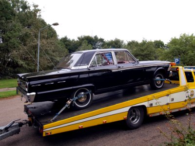 1962_Ford_Fairlane,_Dutch_licence_registration_AE-11-32_pA