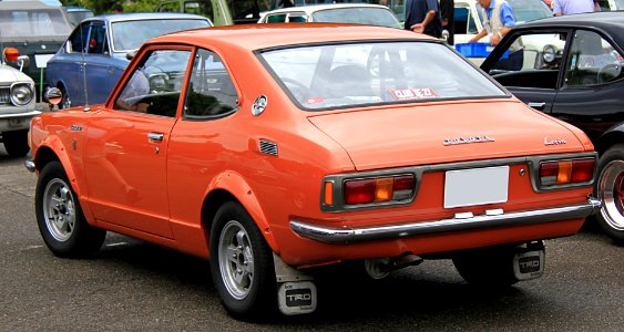1972_Toyota_Corolla_Levin_TE27_rear