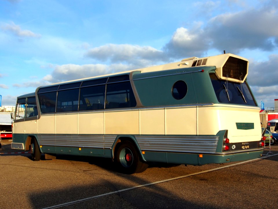 1963_Leyland_Royal_Tiger_Cub_autobus_pic-003