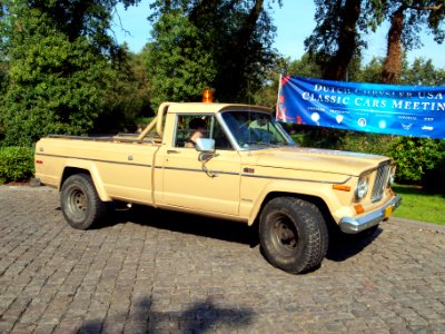 1979_Jeep_J10_photo-3