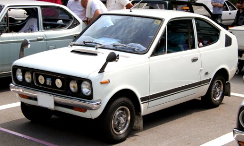 1973_Mitsubishi_Minica_Skipper_IV_L-L