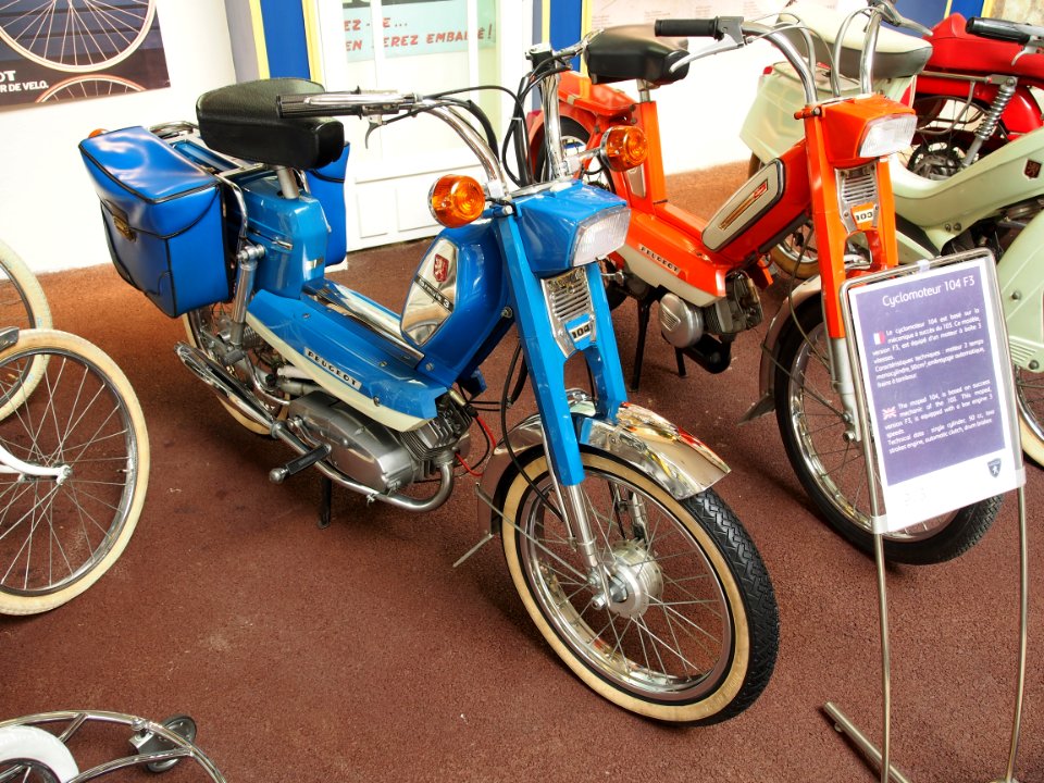 1973_Peugeot_Cyclomoteur_104_F3_photo_6