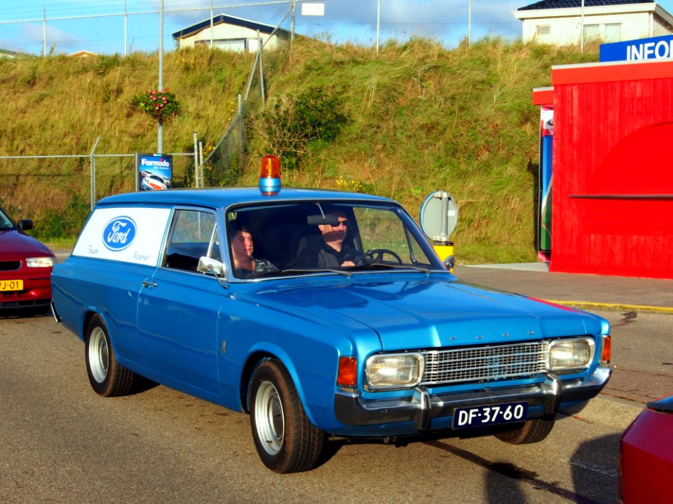 1972_Ford_17M_1700S_pic1