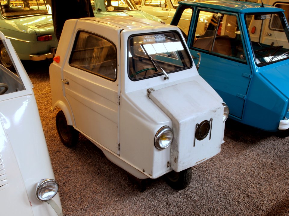 1972_Mini_Comtesse_EB49_pic1