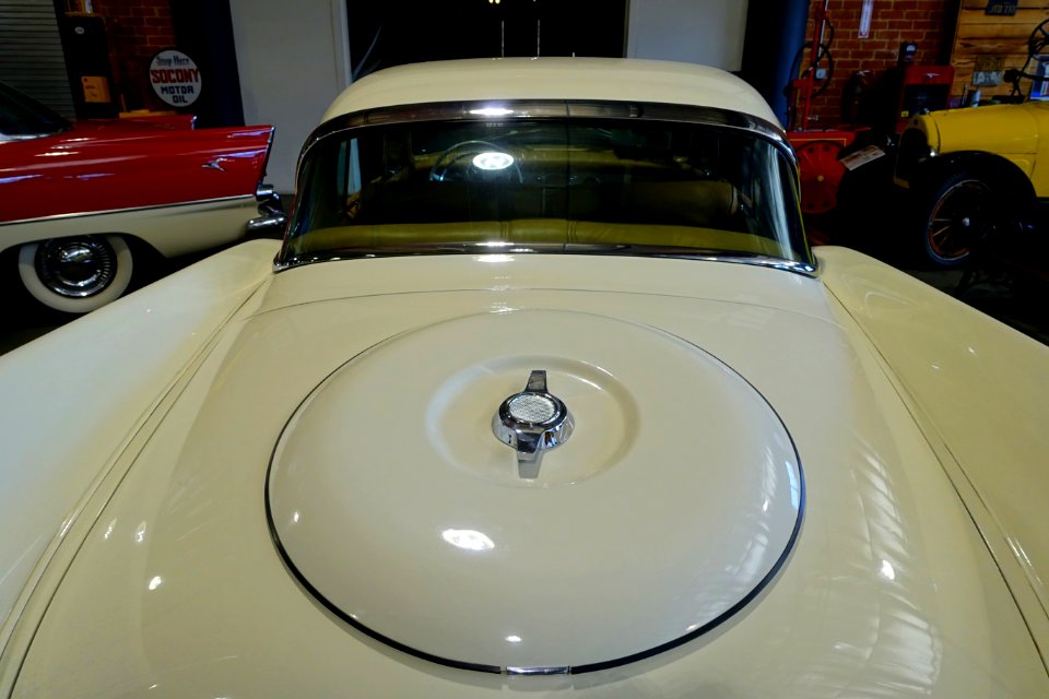 1958_Packard_Hawk_-_Automobile_Driving_Museum_-_El_Segundo,_CA_-_DSC01534
