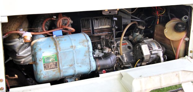 1972_Subaru_Sambar_engine
