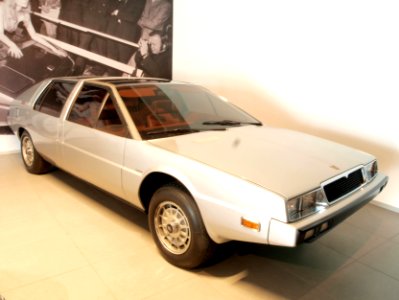 1974_Maserati_Medici_Show_car