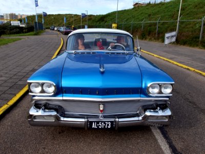1958_Oldsmobile_Eighty_Eight_pic2_front_view