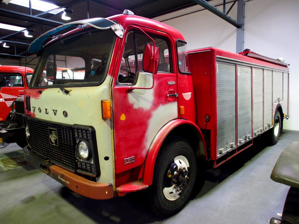 1974_Volvo_ex_Fire_truck