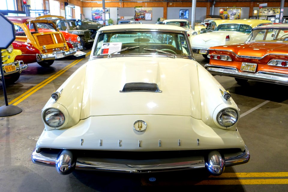 1958_Packard_Hawk_-_Automobile_Driving_Museum_-_El_Segundo,_CA_-_DSC01526