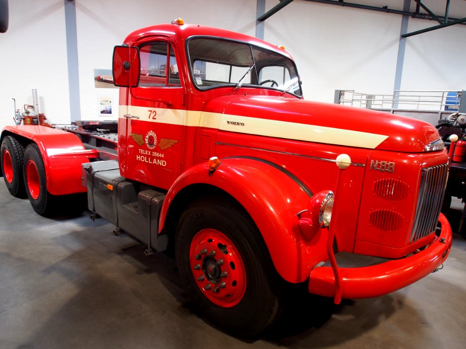 1972_Volvo_N88,_pic2
