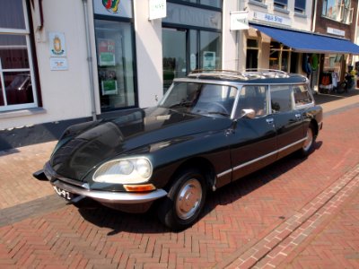 1973_Citroen_DS_PD-HJ-92_p2