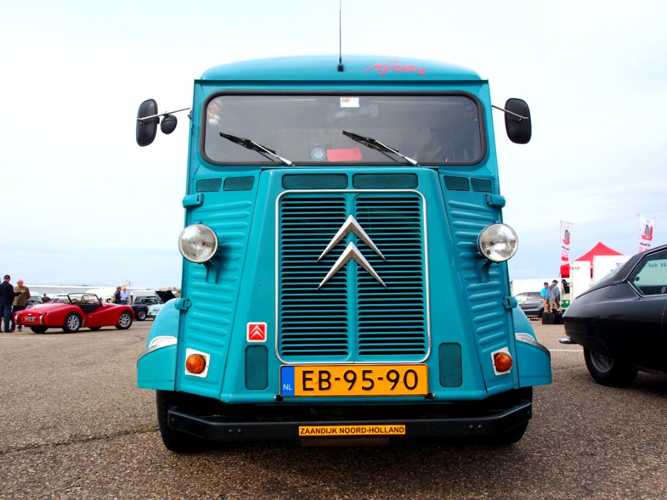 1973_CITROEN_H78_HY78,_pic10