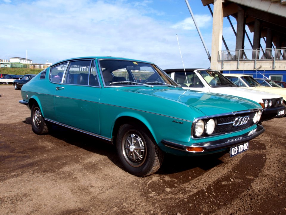 1973_Audi_100_Coupe_S_pic5