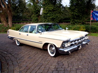 1959_Chrysler_Imperial_photo-2