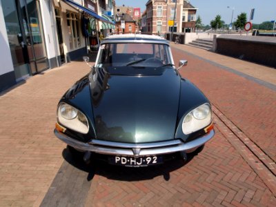 1973_Citroen_DS_PD-HJ-92_p1