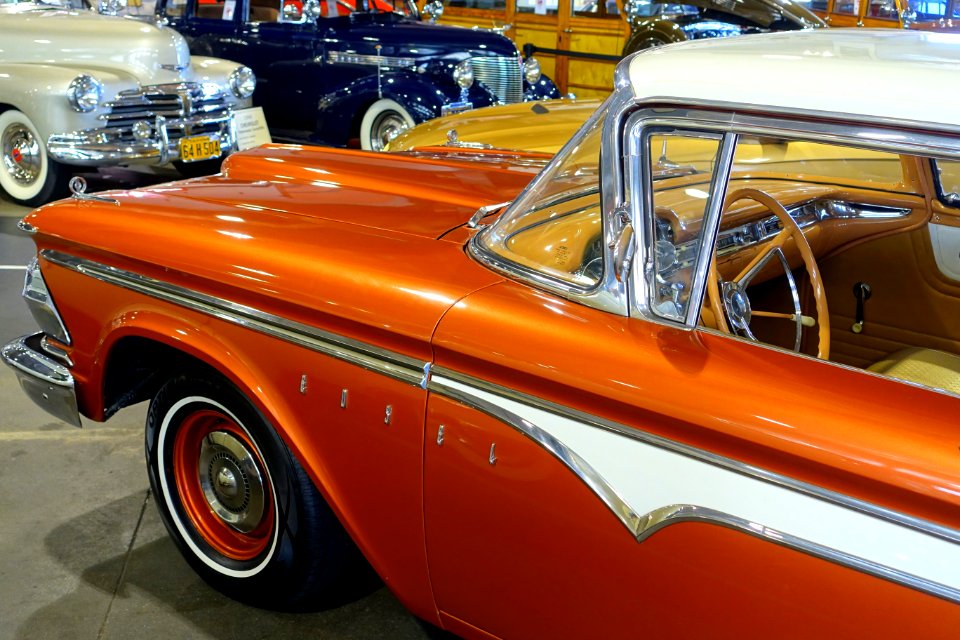 1959_Edsel_Ranger,_3_speed_manual_-_Automobile_Driving_Museum_-_El_Segundo,_CA_-_DSC01592