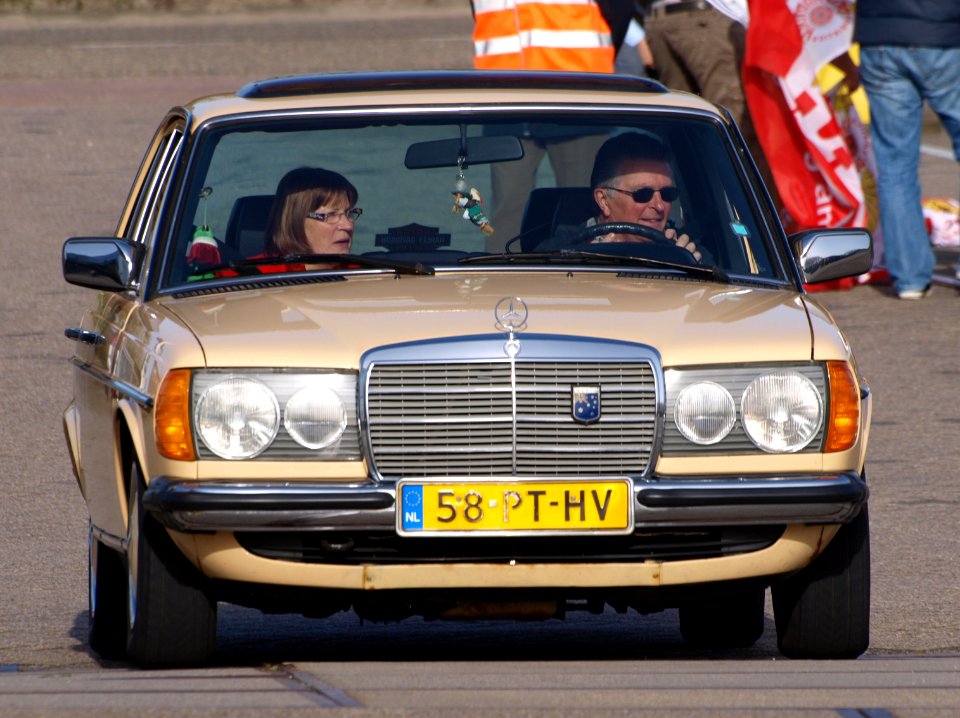 1979_MercedesBernz_240D
