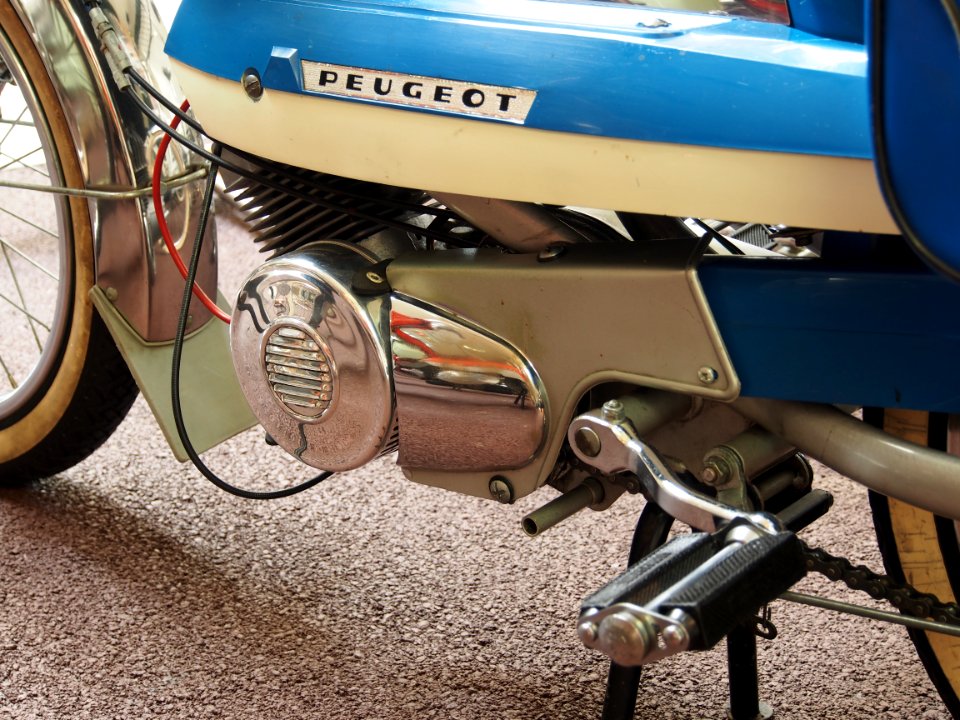 1973_Peugeot_Cyclomoteur_104_F3_photo13
