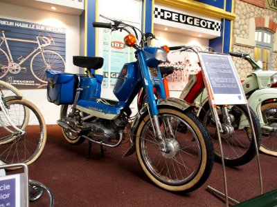1973_Peugeot_Cyclomoteur_104_F3_photo_1