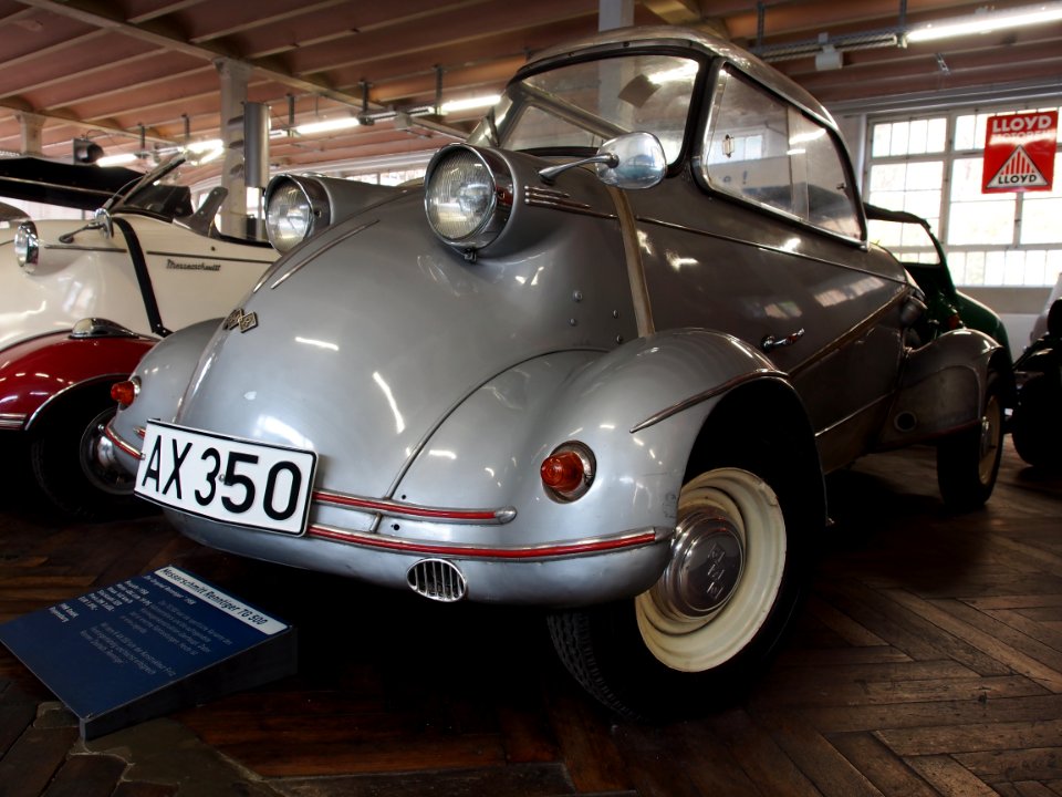 1958_Messerschmitt_Renntiger_TG500,_484ccm,_19hp,_140kmh_pic1