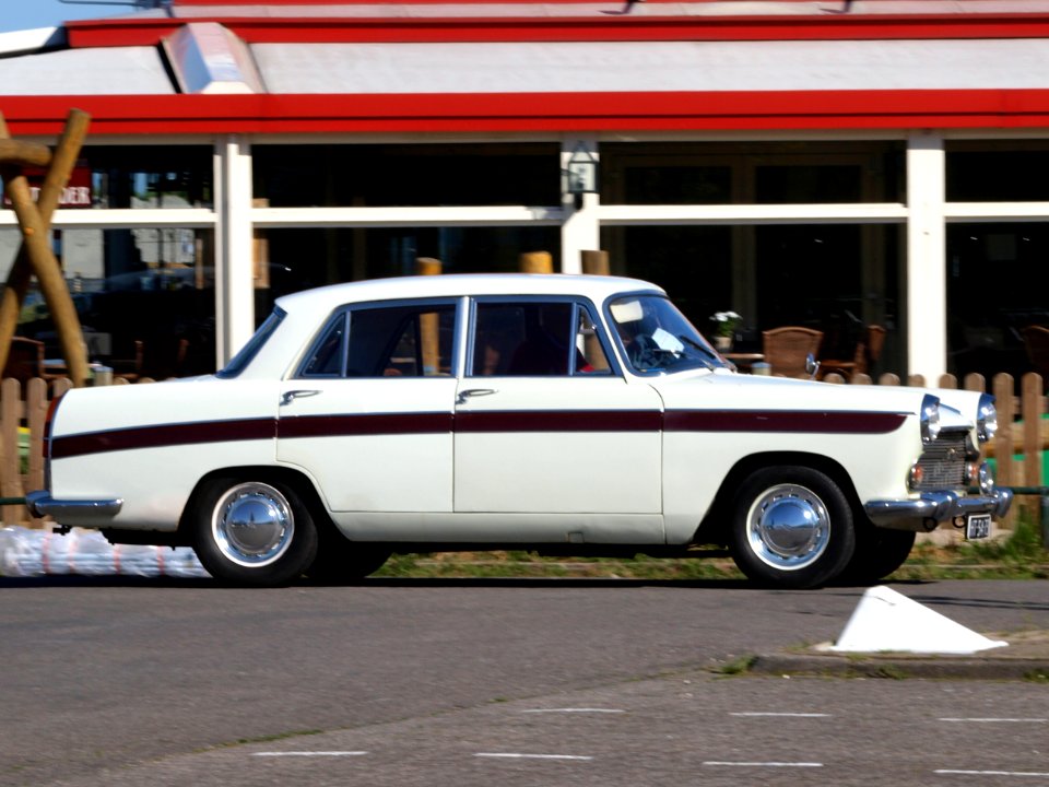 1962_Austin_A60_Cambridge_photo-1