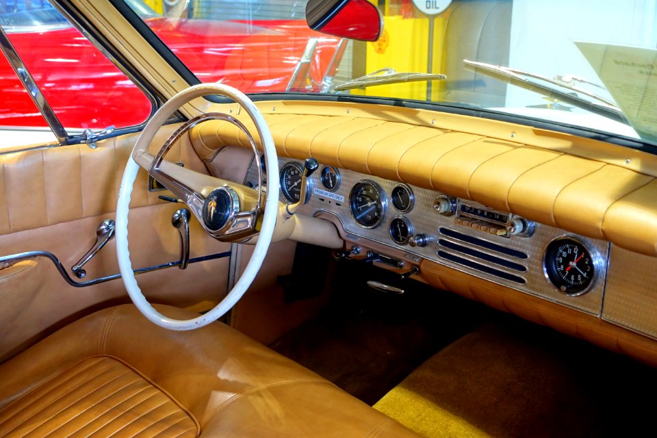 1958_Packard_Hawk_-_Automobile_Driving_Museum_-_El_Segundo,_CA_-_DSC01536