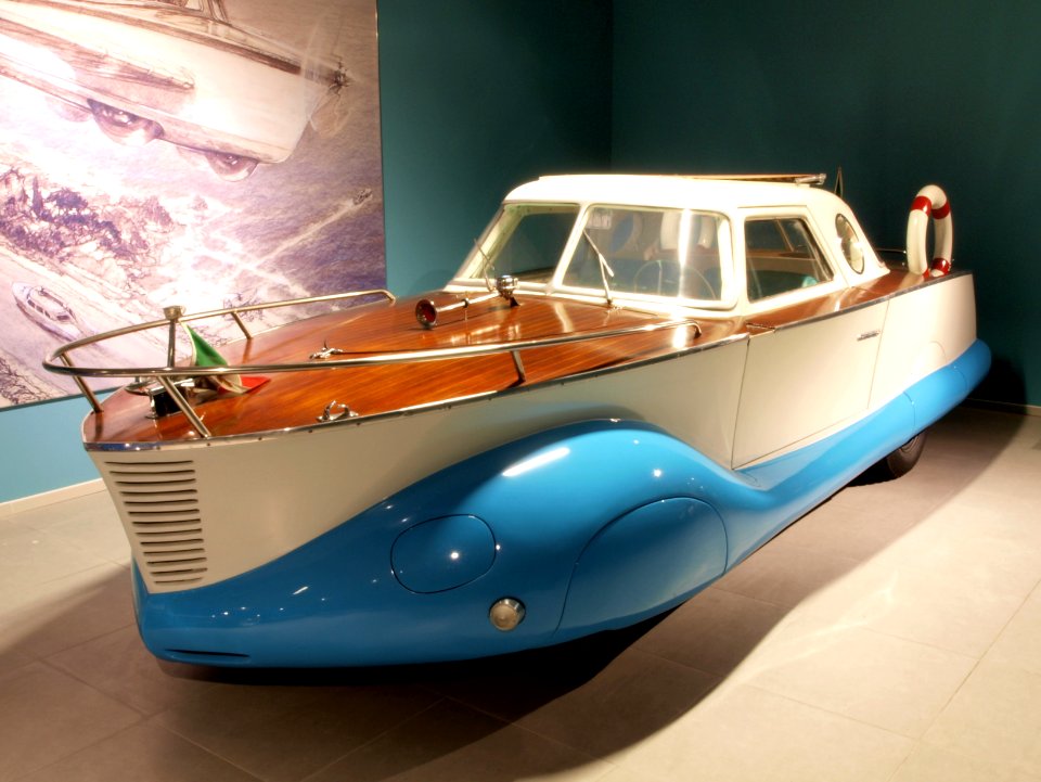 1953_Fiat_1100_Boat_Car