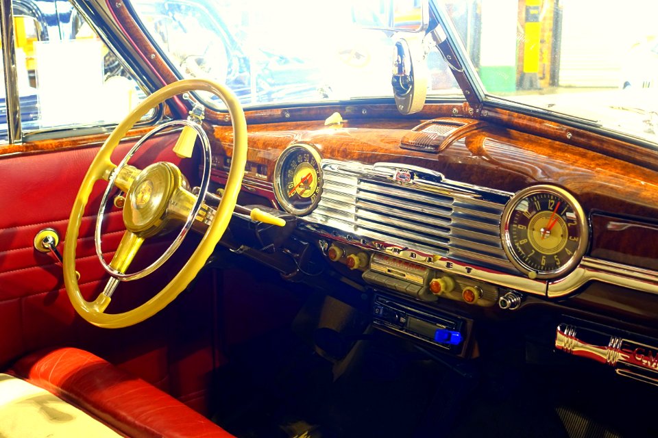 1948_Chevrolet_Fleetmaster_Convertible_-_Automobile_Driving_Museum_-_El_Segundo,_CA_-_DSC01630