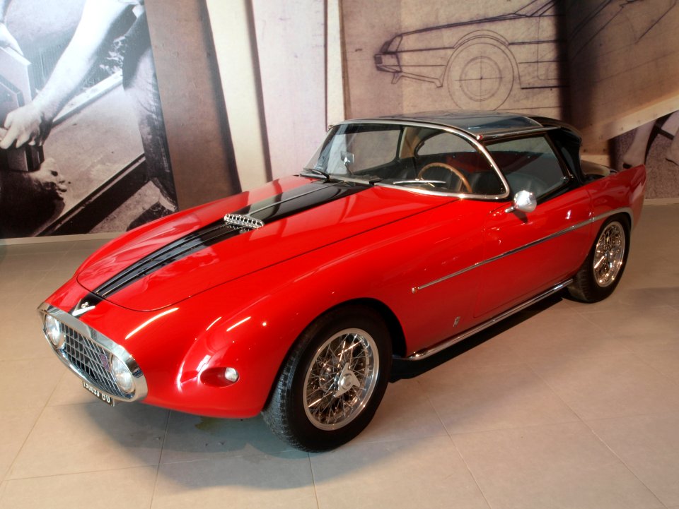 1953_Fiat_8V_Demon_Rouge_photo4