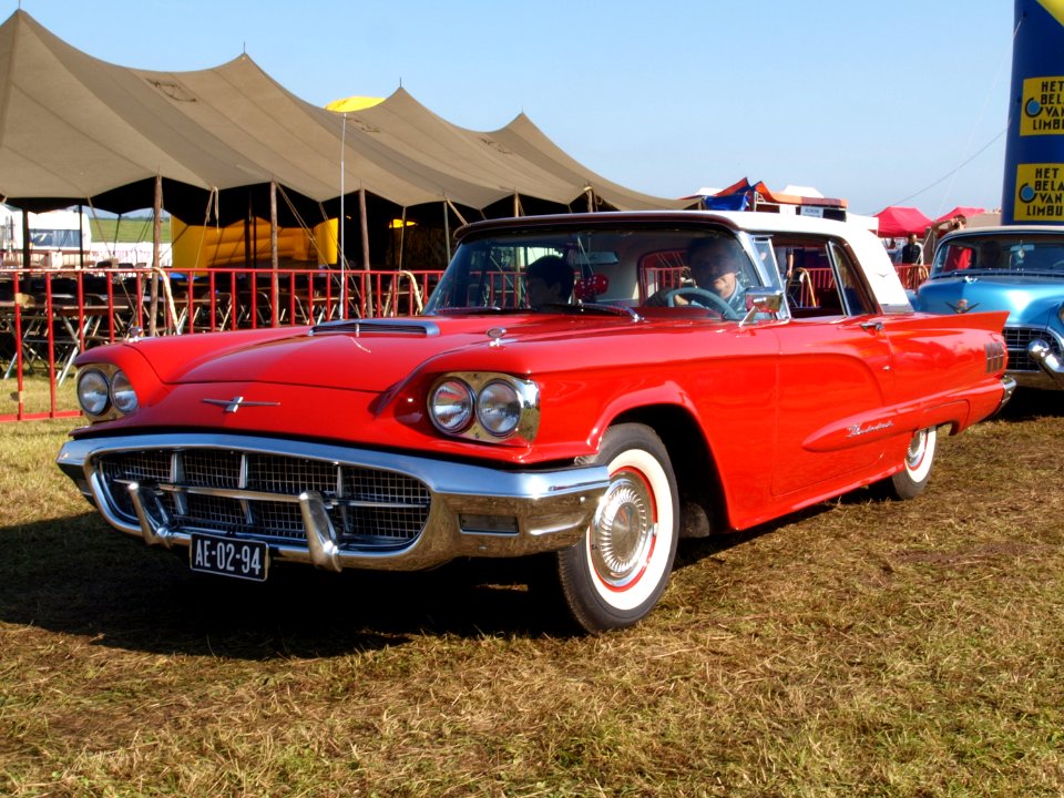 1960_Ford_Thunderbird