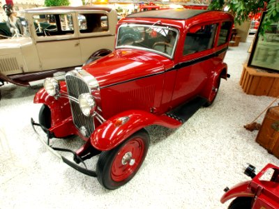1932_Opel_1.2_Limousine_pic1