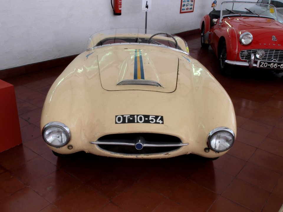 1952_Alba_90hp,_1500cc,_200kmh_p1