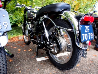 1951_Triumph_T6_Thunderbird_pic1