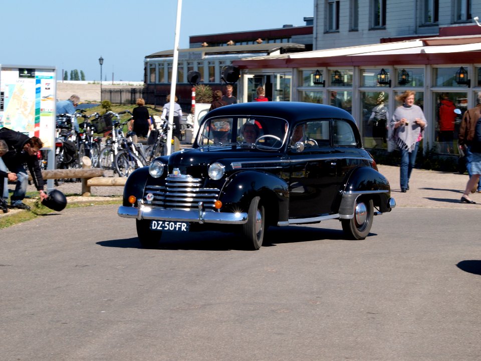 1952_Opel_Olympia_pic7