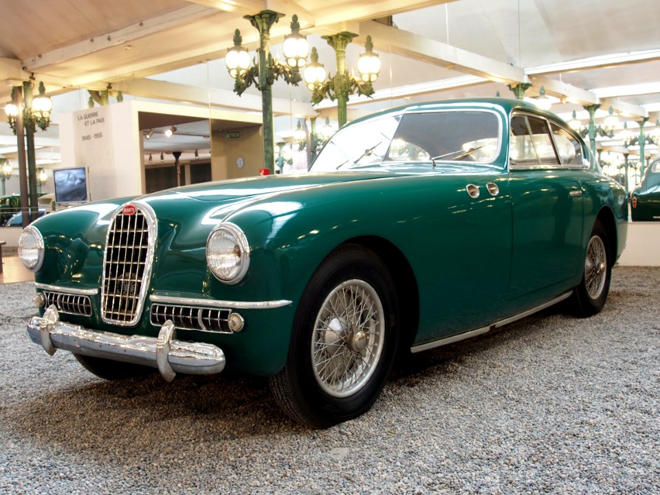1951_Bugatti_Type_57SC_Ghia,_photo_2