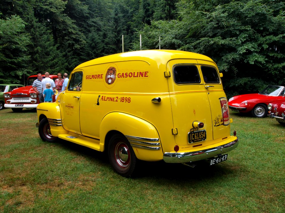 1951_Chevrolet_3100_Panel_pic5