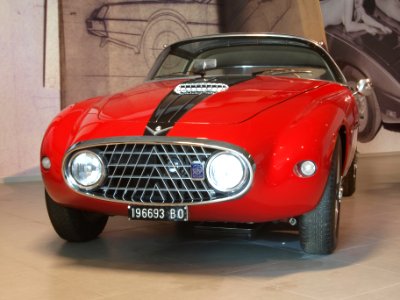 1953_Fiat_8V_Demon_Rouge_photo1