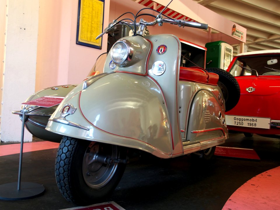1954_Goggo-Roller_20TA55_197cc_11hp_bild_4