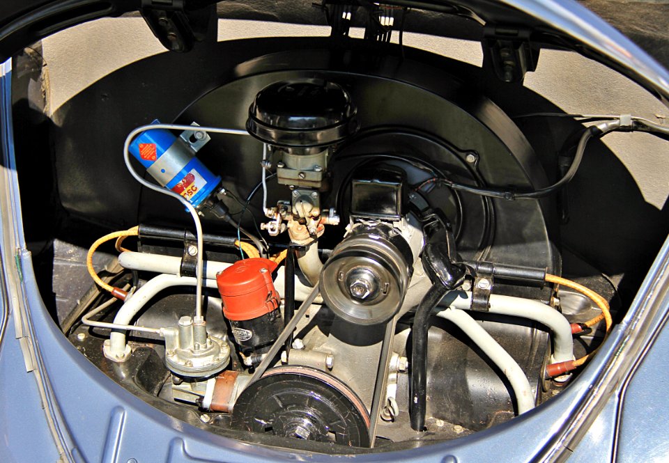 1953_Volkswagen_1200_engine