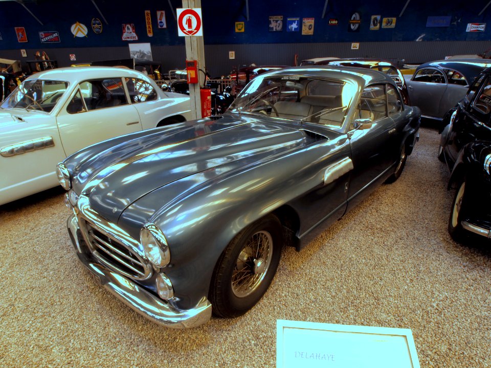 1953_Delahaye_235_pic3