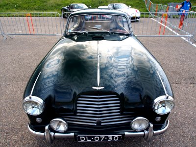 1954_ASTON-MARTIN_DB24_pic7