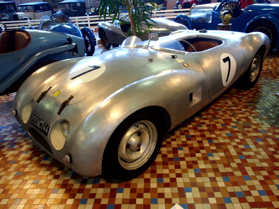 1954_Peugeot_203_Barquette_Spéciale_Constatin_80cv,_at_the_Musée_Automobile_de_Vendée_pic-1