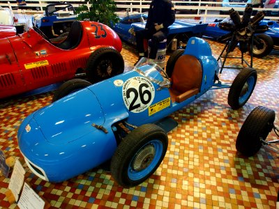 1953_DB_-_Panhard_Monomil,_5cv,_2_horizontaly_places_cylinders,_at_the_Musée_Automobile_de_Vendée_pic-3