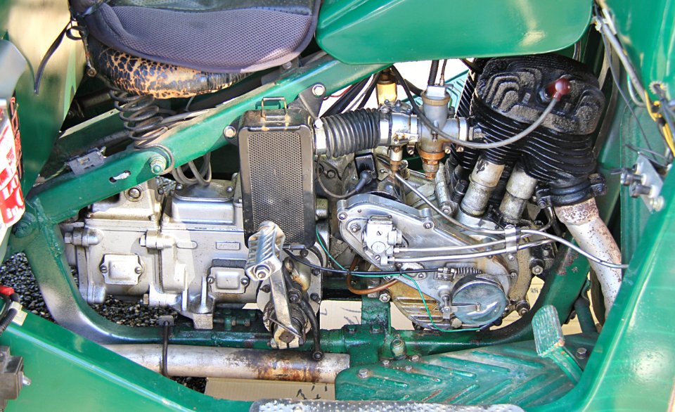 1953_Daihatsu_SSR_powertrain