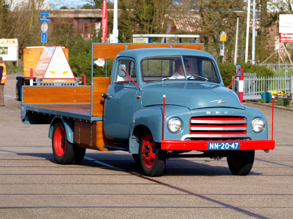 1953_Opel_1,75T_330_pic3