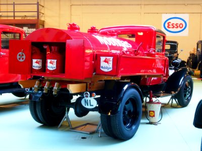 1931_Ford_82B_Model_AA_131_pic06