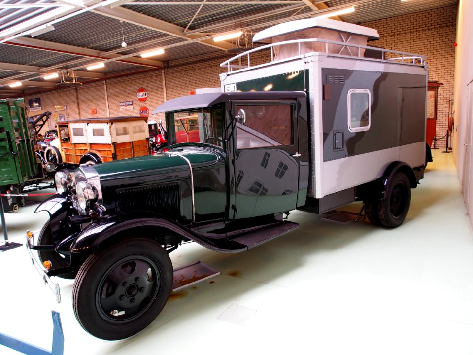1931_Ford_229_A_Camper_pic4