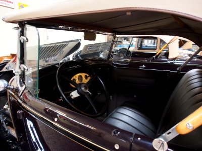 1932_Ford_40_Roadster_pic1-001