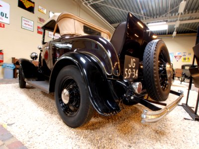 1932_Ford_40_Roadster_pic8
